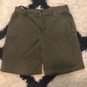 Perry Ellis short pants 32 size